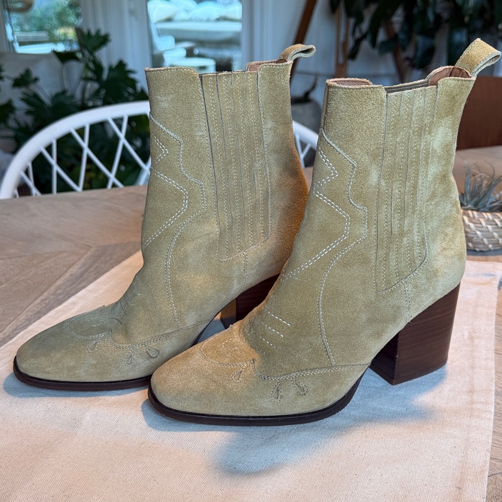 SÉZANE Frankie Mid Heel Boots in Tan Camel Suede Leather sz US 7 / FR 8 EUC - Picture 7 of 15